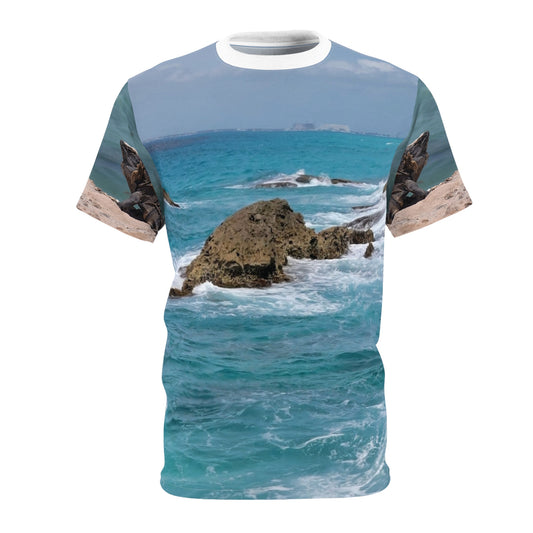 Ocean Waves Graphic Tee, Beach Vibes Shirt, Summer Fashion, Vacation Outfit, Casual Wear, Gift for Beach Lovers