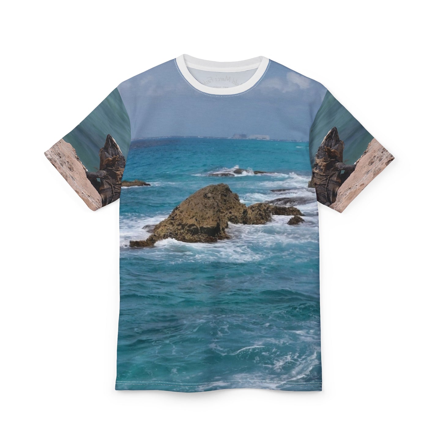 Ocean Waves Graphic Tee, Beach Vibes Shirt, Summer Fashion, Vacation Outfit, Casual Wear, Gift for Beach Lovers